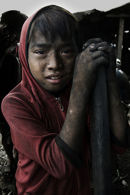 Ulingan, Tondo - Face Of Resilience