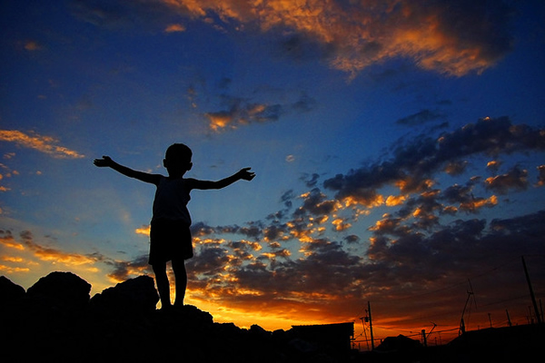 Disadvantaged Children - Photography by Thomas Tham - 121Clicks.com