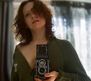 self portrait photographer thumb
