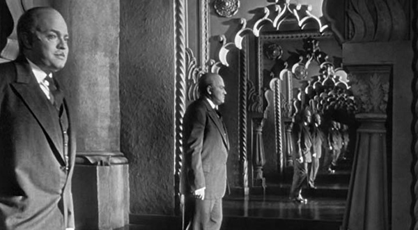 Citizen Kane (1941) -  - 25 Movies Every Photographer / Cinematographer Must See