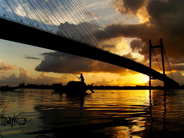 Best Entries of The Mood Of Silhouette Photo Contest