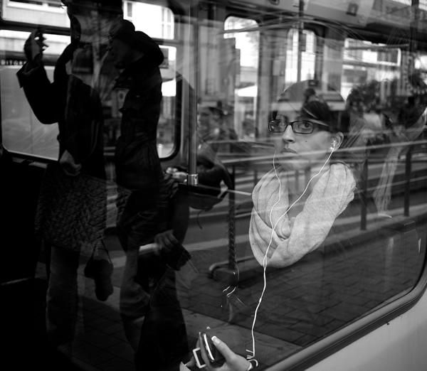 Street Photography Tips and Techniques by Thomas Leuthard 