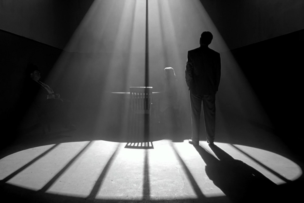 Improvising Photography through Cinema