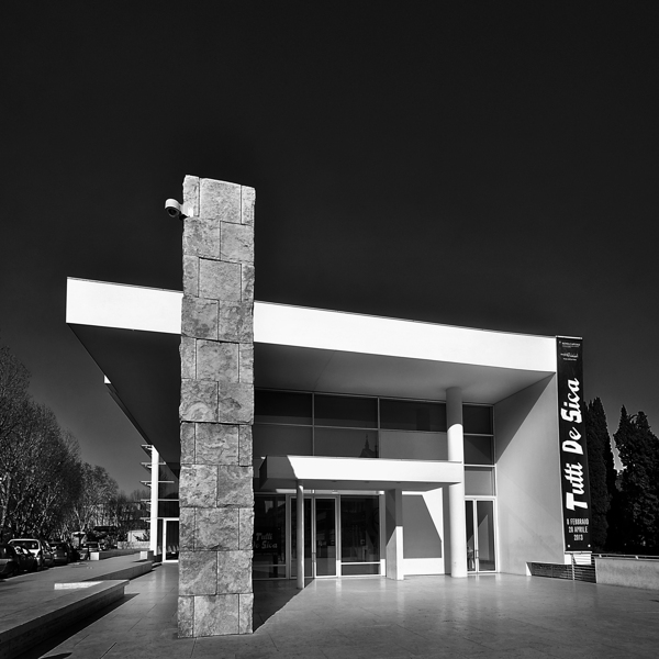 Ara Pacis museum, Rome Italy, by architect Richard Meier