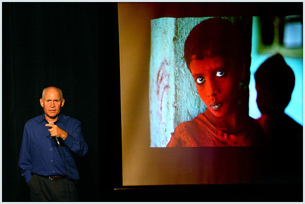 MASTERS OF PHOTOGRAPHY: STEVE MCCURRY MASTERCLASS - TRAILER [HD] 