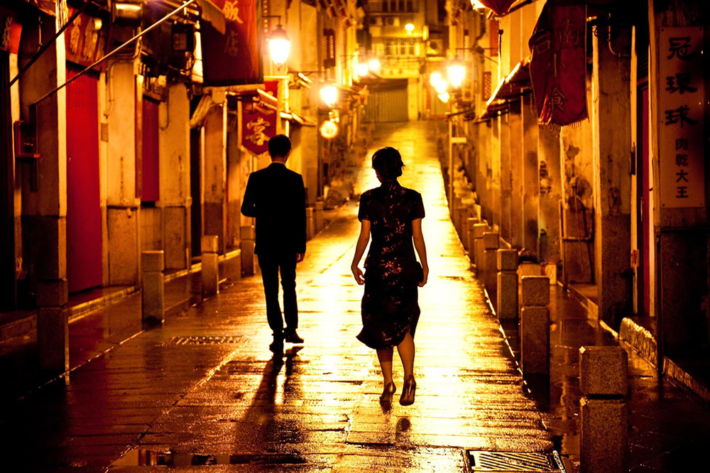 35 Cinematic Photographs resembling a movie scene