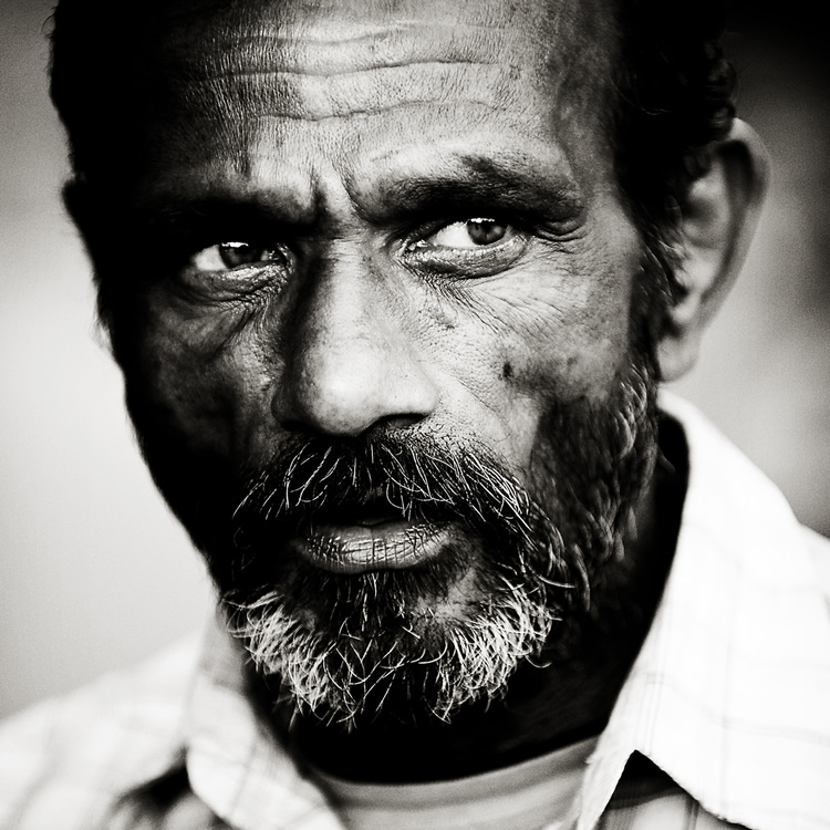 Powerful Portrait Photography by Massimo Sbreni - 121Clicks.com