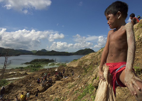 Philippines Gold: Child Labor by Larry C Price