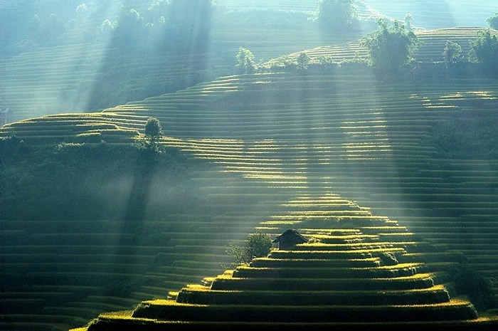The Most Inspiring Travel Photography by Ly Hoang Long
