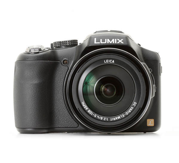 Panasonic Lumix DMC-FZ200 - 5 Most Popular Compact Cameras for Travel Photography