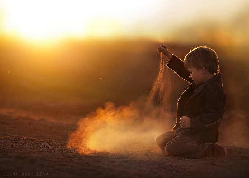 Elena Shumilova - Russian Mother Takes Amazing Portraits of Her Two Kids with Animals