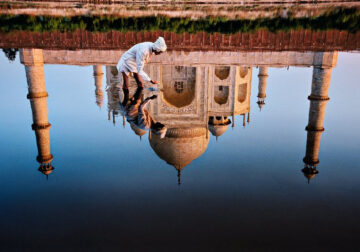 The Beauty of Taj Mahal from various Photographers