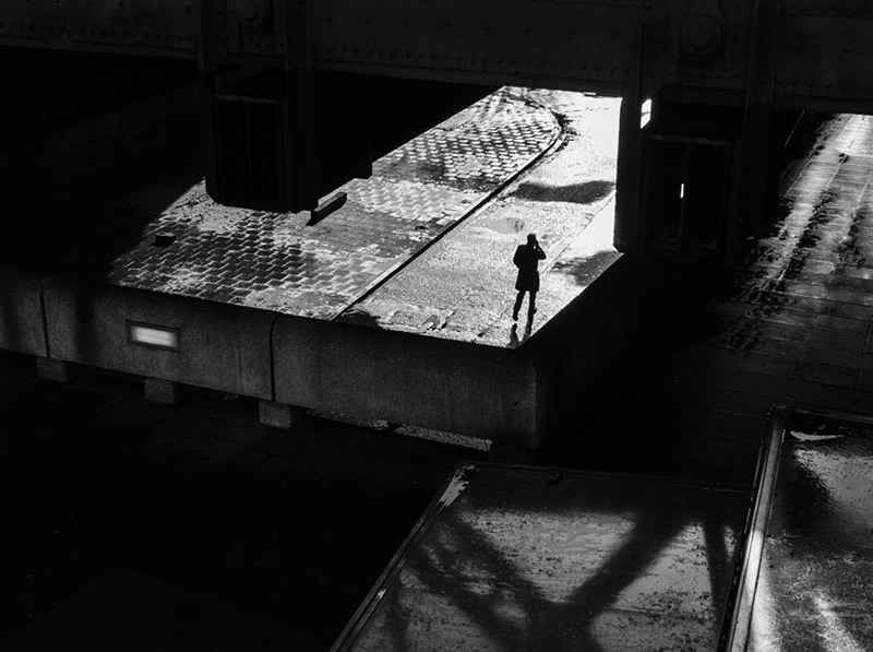 Magic with geometrical patterns in Street Photography by Rupert Vandervell