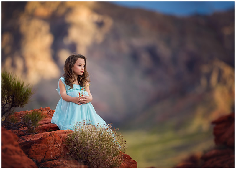 New Born and Children Portrait Photography by Lisa Holloway