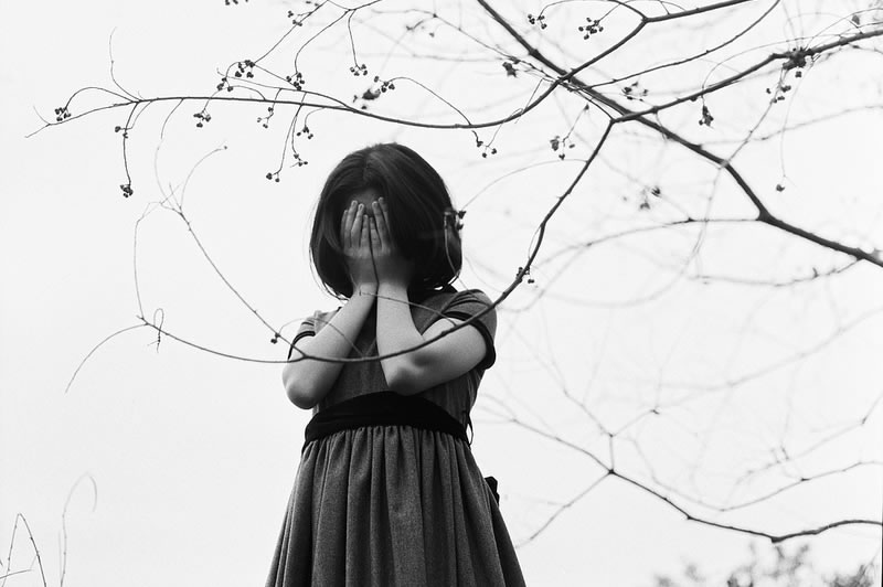 This Young Chinese Photographer Shoots Emotional Portraits & It Is Hard To Believe