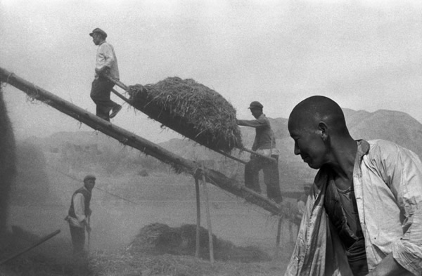 Marc Riboud - Inspiration from Masters of Photography - 121Clicks.com