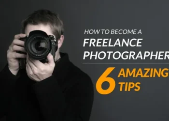 Photographer with DSLR camera, text: How to Become a Freelance Photographer