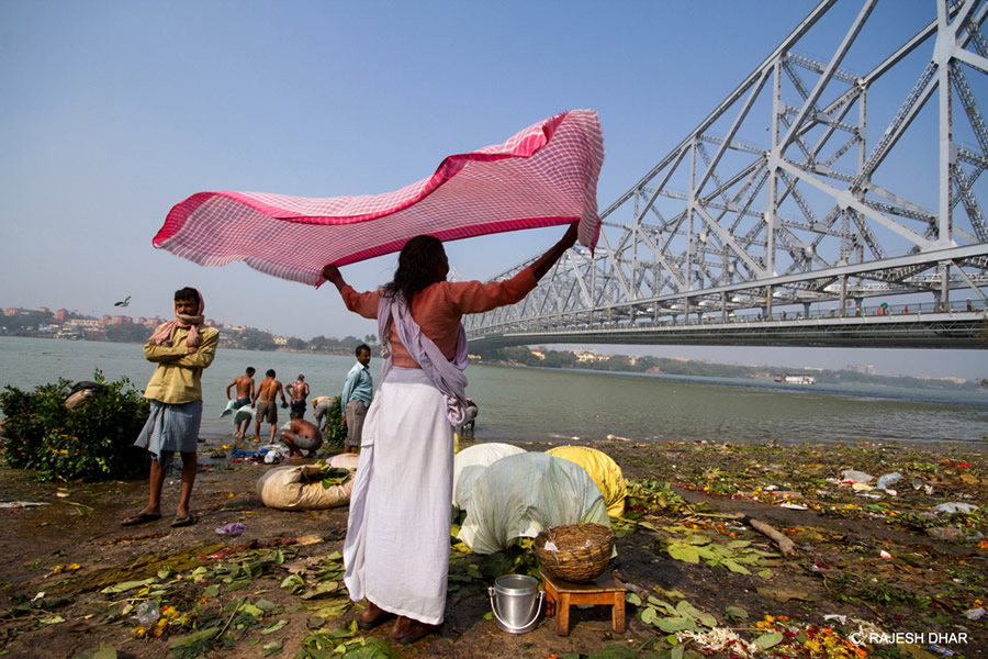 We are the People - Daily Life of Kolkata by Rajesh Dhar