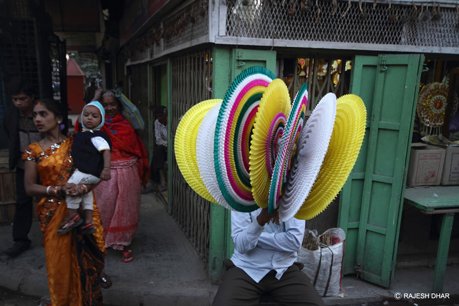 We are the People - Daily Life of Kolkata by Rajesh Dhar