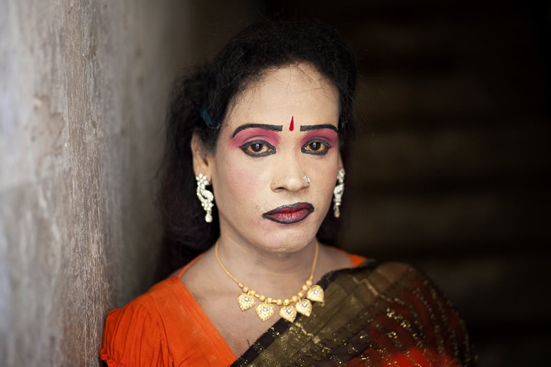 Bangladesh Photographer Pronov Ghosh Captures The Soulful Portraits of Cultural People 