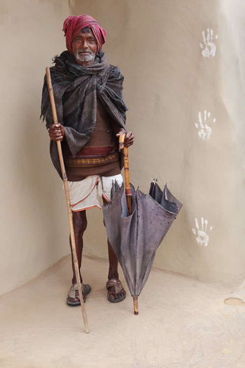 Bangladesh Photographer Pronov Ghosh Captures The Soulful Portraits of Cultural People 