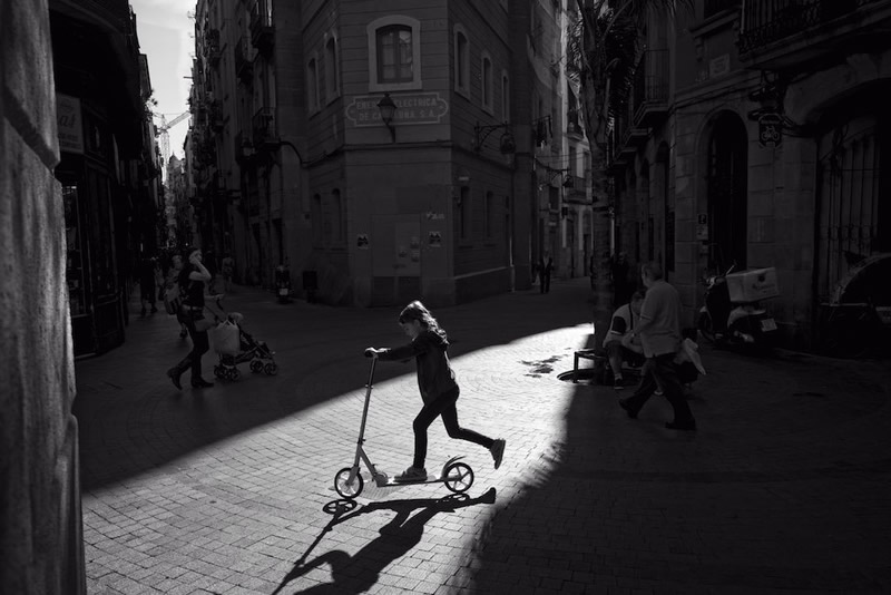 Stunning Street Photography by Ignasi Raventós from Barcelona