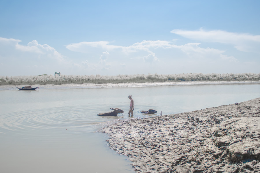 Riverine - Photo Story By Bangladesh Photographer Tariq Adnan