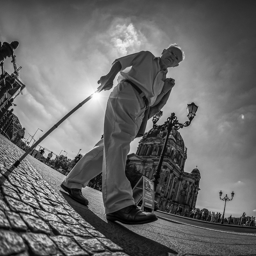 Excellent Extreme Wide Angle Street Photography Willem Jonkers