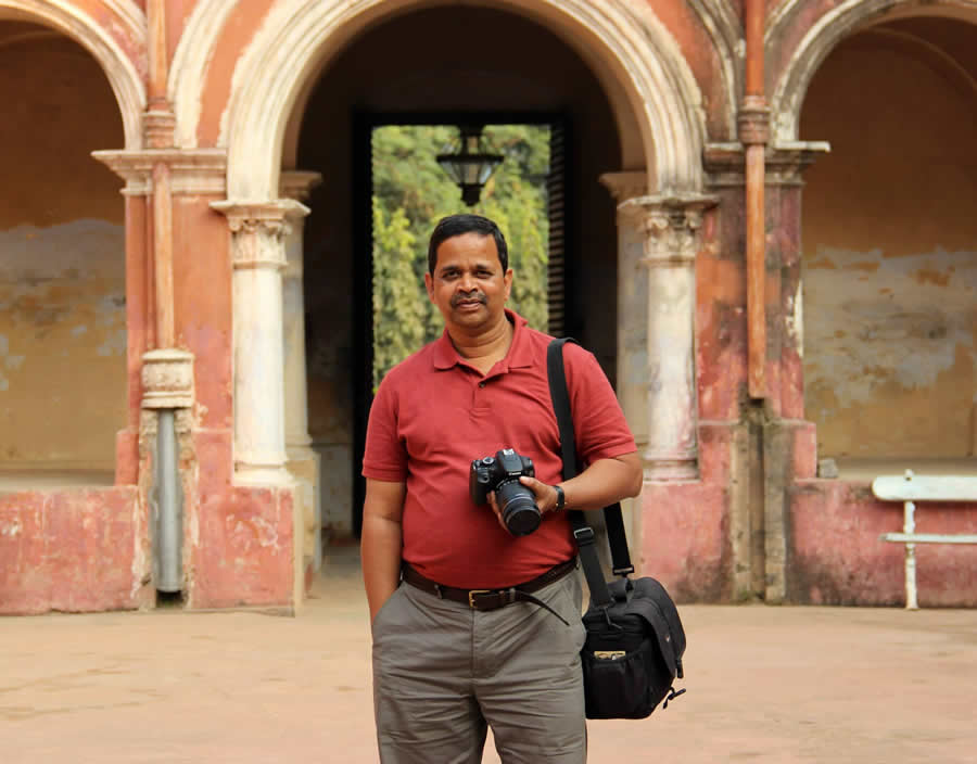 Aniruddha Guha Sarkar - Street Photographer From India