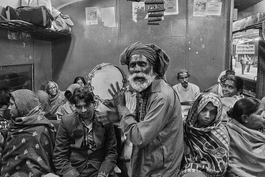 The Gangasagar Mela - Photo Series By Indian Photographer Sushavan Nandy