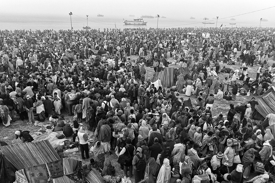 The Gangasagar Mela - Photo Series By Indian Photographer Sushavan Nandy