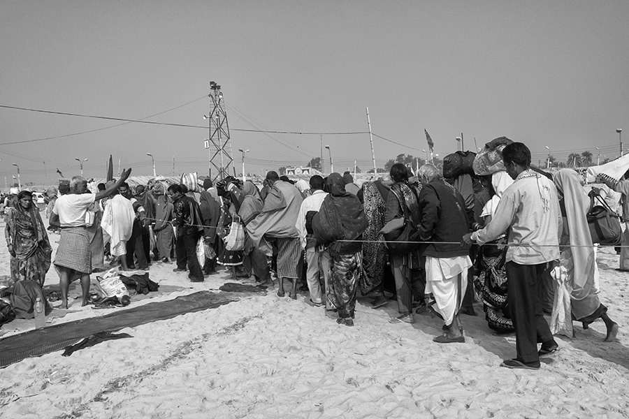 The Gangasagar Mela - Photo Series By Indian Photographer Sushavan Nandy