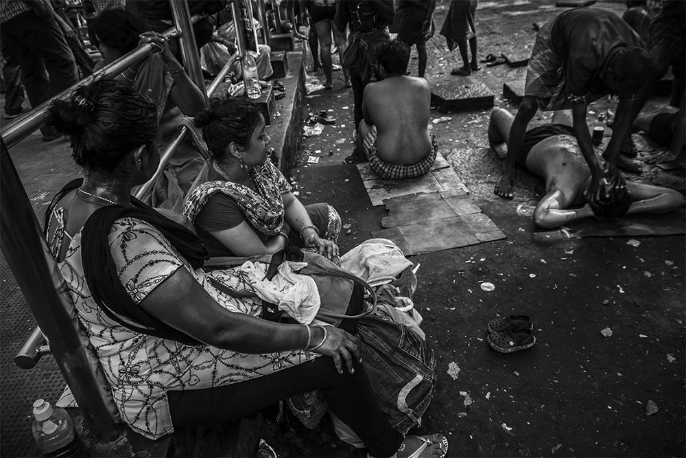 Malishwalas Of Hogenakkal - Photo Series By Rajarshi Chakraborty