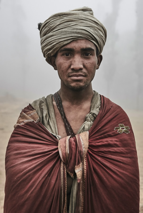 The Last Nomadic Hunters And Gatherers Of The Himalayas - Photo Series By Jan Moller Hansen