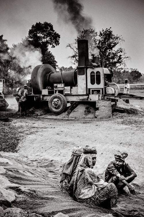 Men At Work - Photo Essay By Indian Photographer Amlan Sanyal