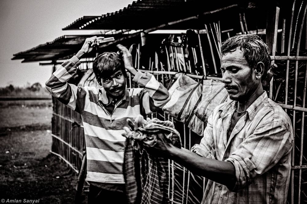 Men At Work - Photo Essay By Indian Photographer Amlan Sanyal