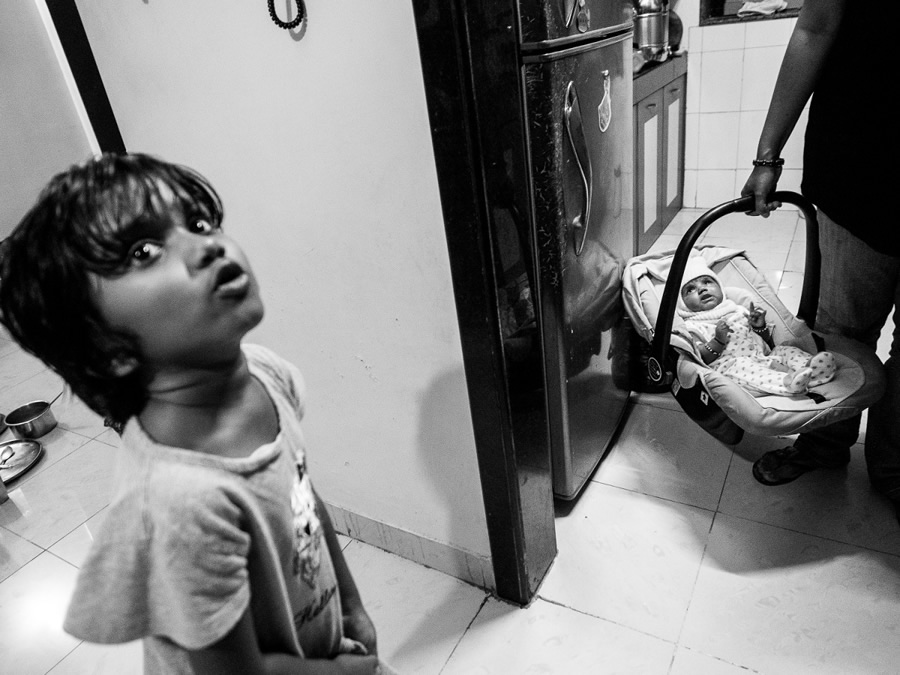 Day In Life Of Preshti - Photo Series By Neenad Arul