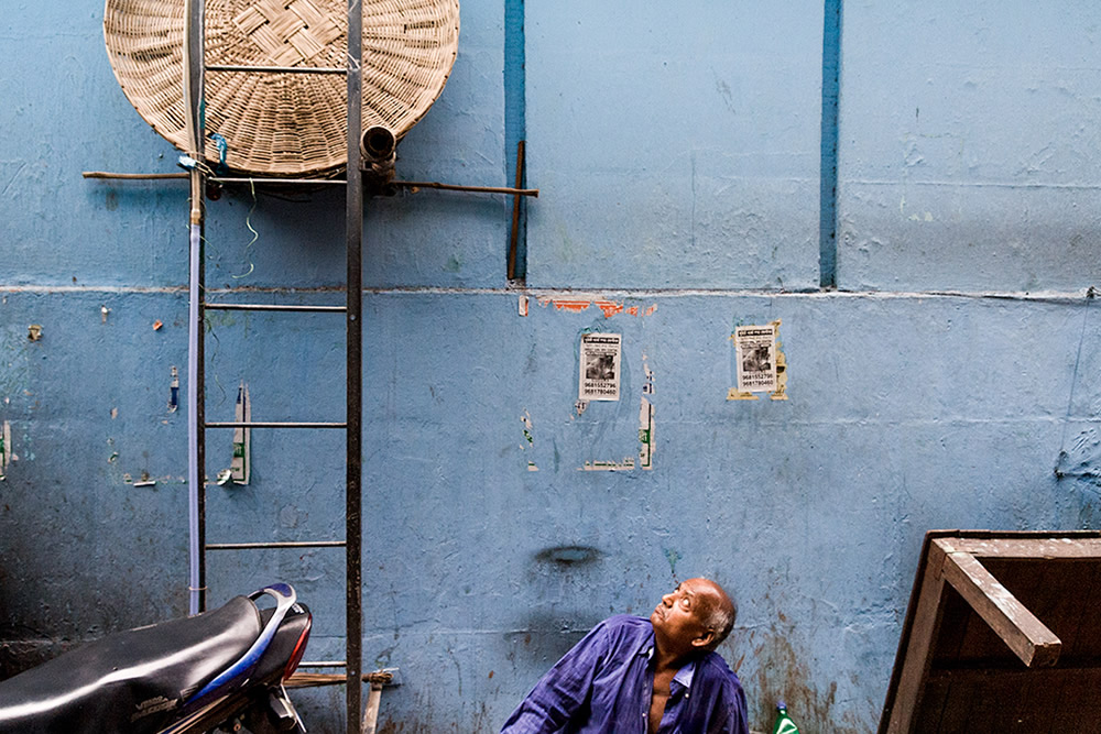 Soumyendra Saha - Street Photographer from India