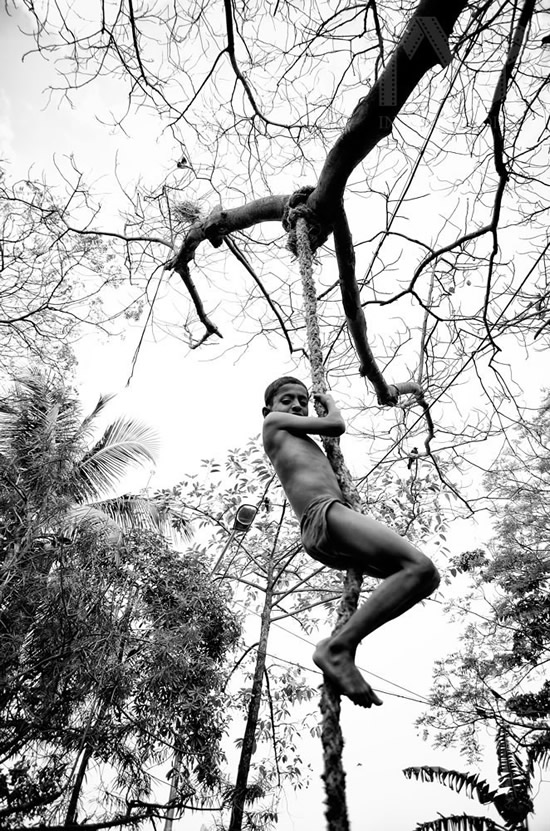 Kushti: The Indian Traditional Wrestling - Photo Sereies By Indranil Aditya