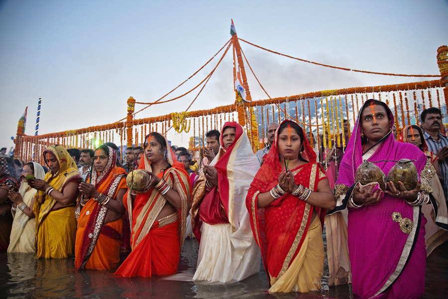 Thanking The Sun - Photo Story About Chhath Festival by Amlan Sany