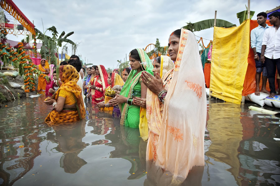 Thanking The Sun - Photo Story About Chhath Festival by Amlan Sany