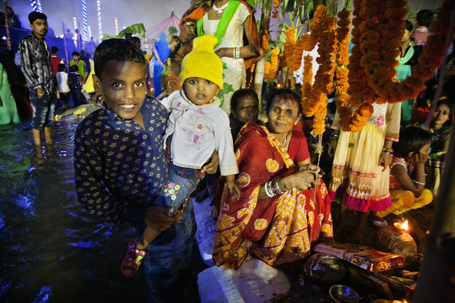 Thanking The Sun - Photo Story About Chhath Festival by Amlan Sany