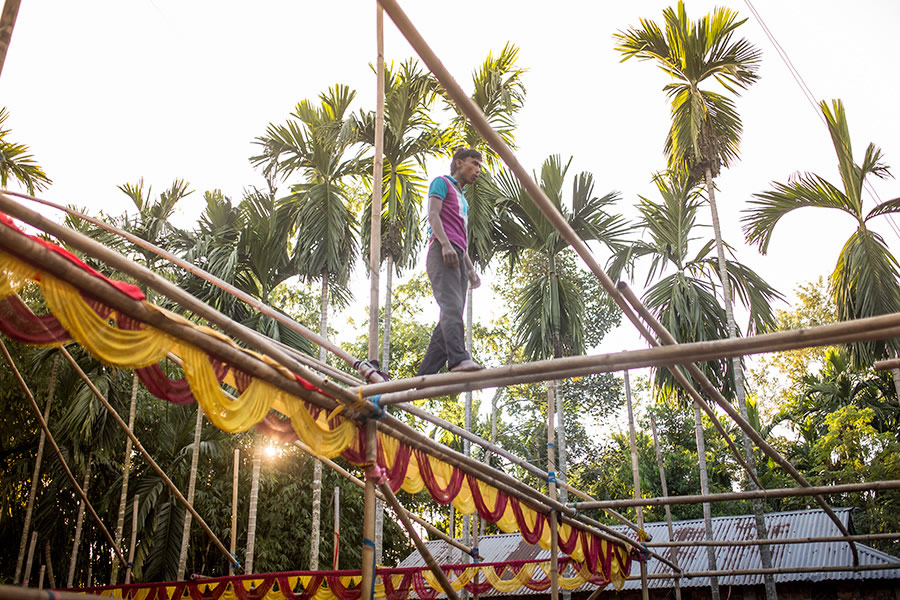 Sitalkuchi 2016 - A Rural Bengali Wedding Story By Madhabendu Hensh