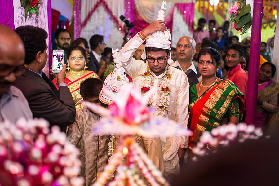 Sitalkuchi 2016 - A Rural Bengali Wedding Story By Madhabendu Hensh