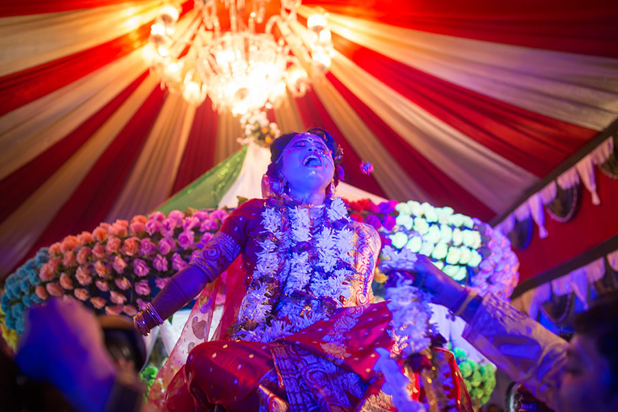 Sitalkuchi 2016 - A Rural Bengali Wedding Story By Madhabendu Hensh