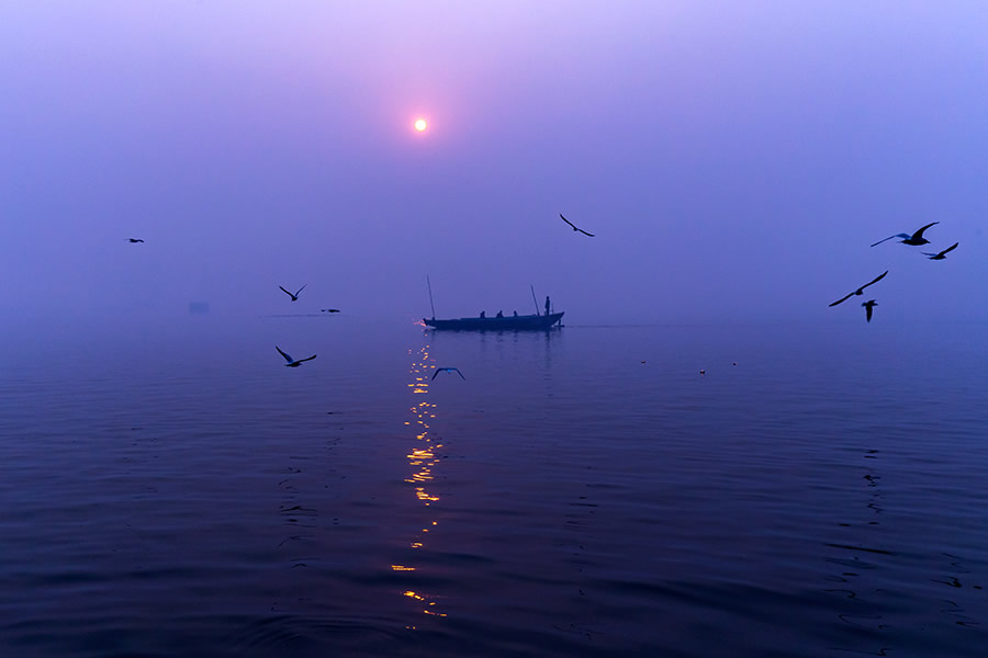 Astounding Banaras: City Of Ghats - Photo Series By Mohit Tejpal