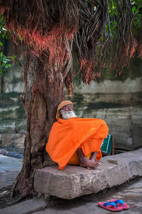 Astounding Banaras: City Of Ghats - Photo Series By Mohit Tejpal