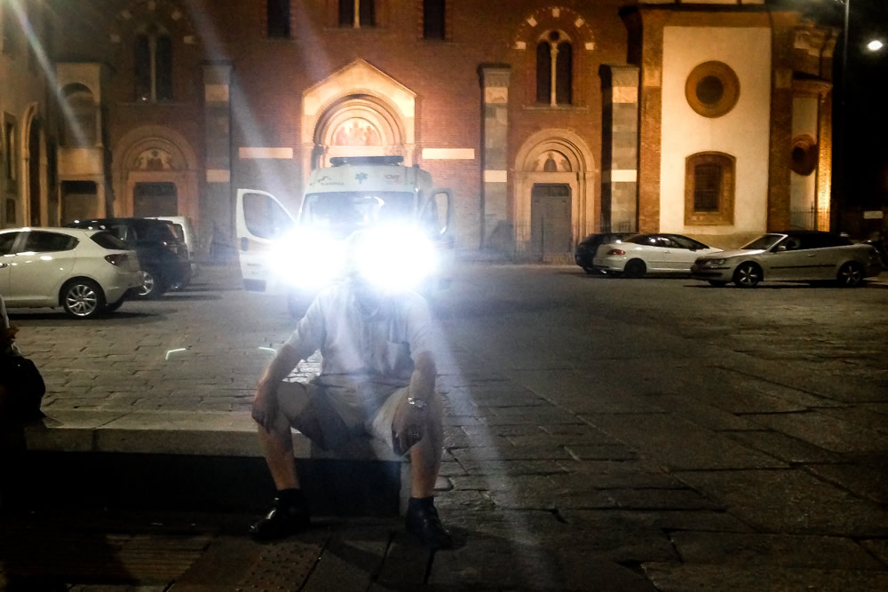 121 Clicks Interview with Italian Street Photographer Davide Albani