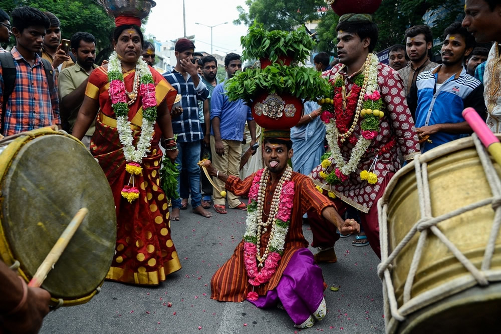 Bonalu: Hindu Festival Of Telangana - Photo Series By Indian Photographer Debarshi Mukherjee