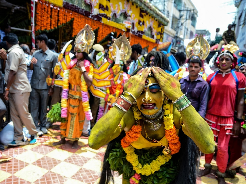 Bonalu: Hindu Festival Of Telangana - Photo Series By Indian Photographer Debarshi Mukherjee